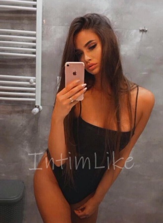 Модель Каролина №7208, 21 лет